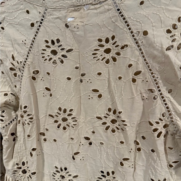 DRA Los Angeles Beige Eyelet V-Neck Dress size Medium (tag says large) - Picture 10 of 10